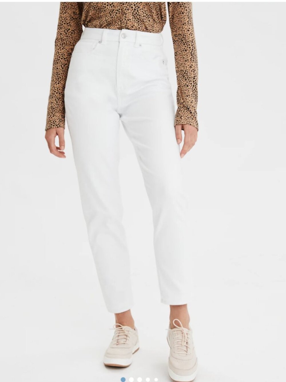 American Eagle White Curvy Mom Jeans Size 8R - Worn Once!